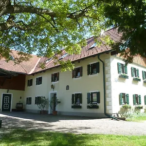 Bed & Breakfast Haus Ballwein, Salzburg