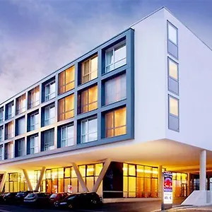 4* Otel Leonardo Salzburg Airport